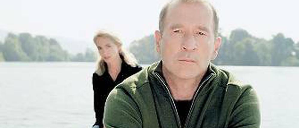 Verborgene Gewalt. Der Film „Festung“ mit Peter Lohmeyer in der Rolle des schlagenden Vaters schaut hinter die Fassade.