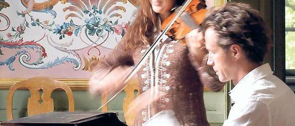 Bach auf Schwedisch. Das versprechen Lias Rydberg und Gunnar Idenstam.