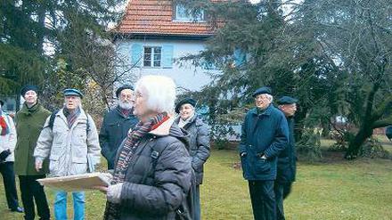 Grünes Refugium: Autorin Elisabeth Göbel stellte ihr Anwesen vor.