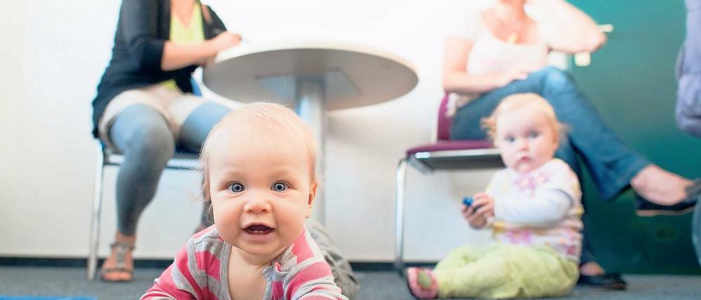 Aufmerksame Probanden. Gemessen wird, wie die Kinder auf Töne reagieren.