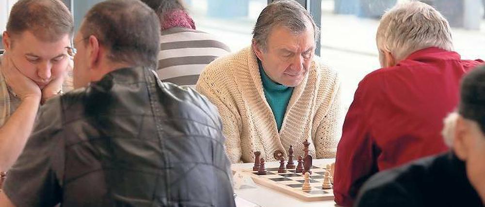 Dauergast. Peter Welz nimmt bereits seit 1977 am Potsdamer Weihnachtsturnier teil. Seinen größten Erfolg hatte er 2003 mit dem dritten Platz.