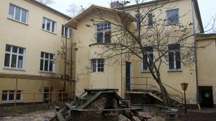Die drohende Schließung des Atelier- und Kulturhauses „Scholle 51“ in der Geschwister-Scholl- Straße sorgt für Streit.