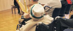 Unterbrechung vom Krankenhausalltag. Beim Patientenkonzert im Bergmann-Klinikum gab es zuletzt weihnachtliche Harfenmusik.