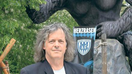 Das Handtuch geworfen: Friedhelm Schatz ist nicht mehr Chef im Aufsichtsrat des SV Babelsberg. Er wollte sich nicht den Spielregeln der DKB unterwerfen.