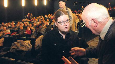 Im Gespräch. Norbert Müller (l.) wurde am Samstag zum Linke-Bundestagskandidaten nominiert.