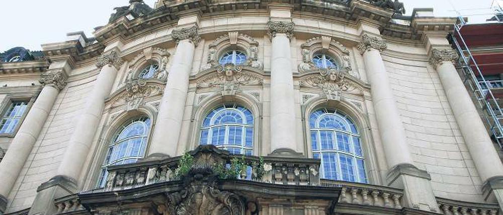 Sanierungsbedürftig. Ab 2013 wird am Stadthaus wieder gebaut.