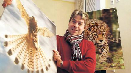 Grüne Wunder erleben. Jörg Drews verwandelt tolle Naturaufnahmen in spektakuläre 3-D-Bilder und kombiniert diese mit einem Wackeleffekt. Das Ergebnis sind faszinierende Bilder – und Baumpflanzungen im fernen Nepal.