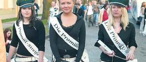 Sicher und friedlich. Promillestreifen beim Baumblütenfest in Werder.