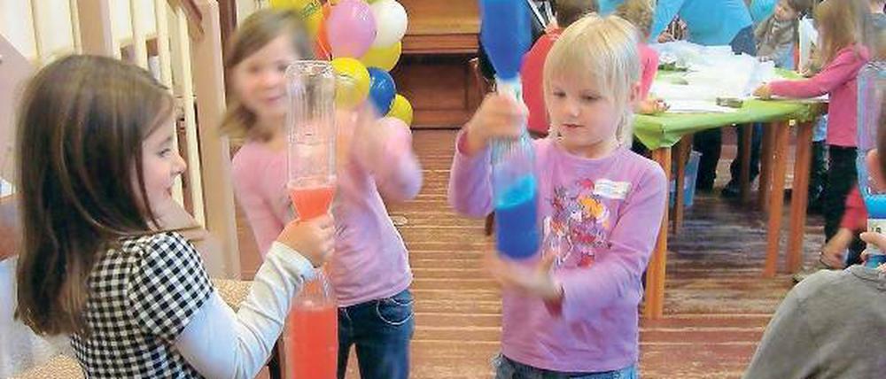 Spielend gelernt. Die Kinder hatten viel Spaß beim Experimentieren.
