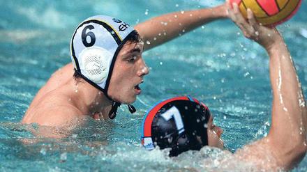 Jung und erfolgreich. Jacob Drachenberg (l.) ist Kapitän der OSC-Wasserballer.