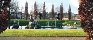 „Neptuns Triumph“: Der Förderverein zum Wiederaufbau der Skulpturengruppe warnt, dass die Neubaupläne der Weissen Flotte im Lustgarten seine Arbeit gefährdet.