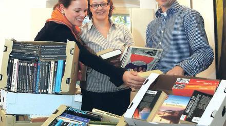 Kein Märchen. Seit zwei Wochen ruft die Bürgerstiftung Potsdam dazu auf, alte Bücher, CDs oder DVDs, für die man keine Verwendung mehr hat, bei der gemeinnützigen Organisation abzugeben. Sie sollen für einen guten Zweck wieder verkauft werden.