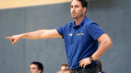Guter Start. Kai Buchmann ist erst seit fünf Spielen Cheftrainer der RSV-Basketballer und konnte bereits drei Siege einfahren. „Wir klettern allmählich nach oben“, sagt der 32-Jährige.