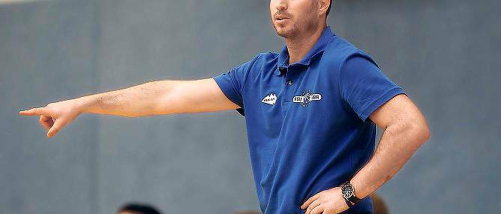 Guter Start. Kai Buchmann ist erst seit fünf Spielen Cheftrainer der RSV-Basketballer und konnte bereits drei Siege einfahren. „Wir klettern allmählich nach oben“, sagt der 32-Jährige.