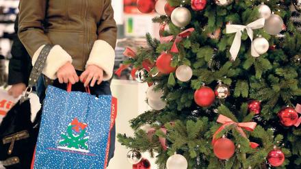 Welche Firmen zahlen noch Weihnachtsgeld? Viele Arbeitnehmer können auch 2012 mit Weihnachtsgeld rechnen.