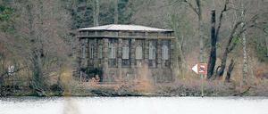 Blick über den Beelitzer Teufelssee? Nein, denn Friedrich Wilhelm II. ließ den Pavillon auf die Pfaueninsel versetzen.