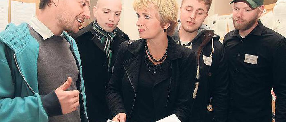 Thema Graffiti. Jugendliche diskutierten mit Bildungsministerin Münch.