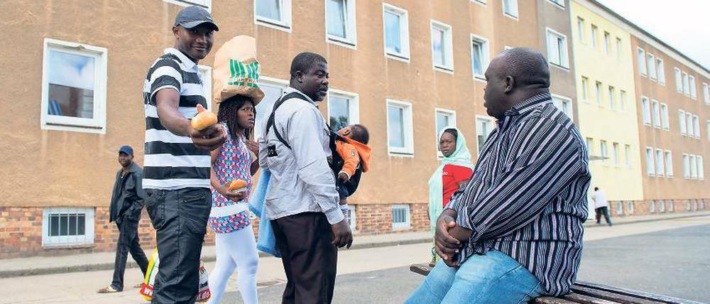 Übergang. Das Aufnahmelager in Eisenhüttenstadt muss saniert werden.