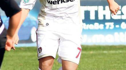 Neu in Leverkusen und gleich Kapitänin. Die Ex-Potsdamerin Isabel Kerschowski will mit Bayer 04 endlich den ersten Saisonsieg. Morgen kommt Turbine zum Werksklub.