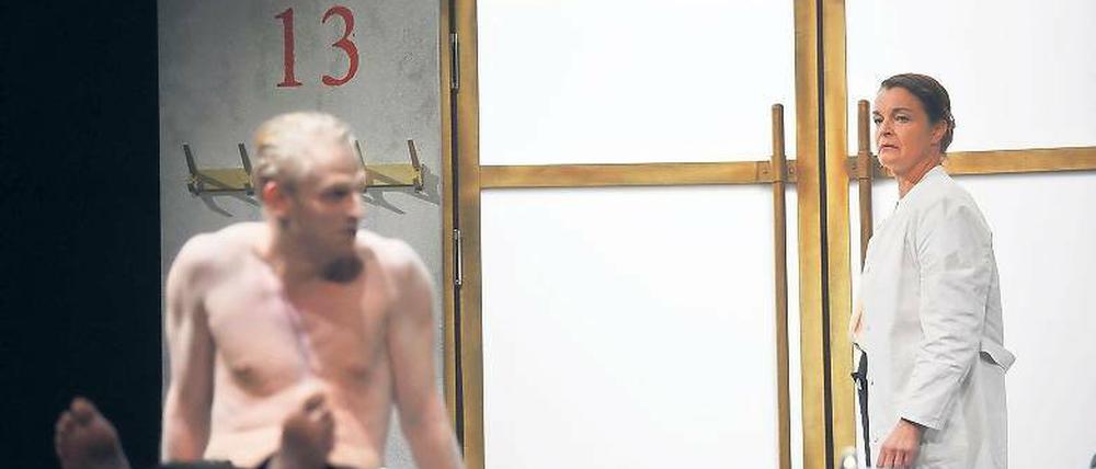 Schrecken und Angst. „Krebsstation“ wird als Theaterstück aufgeführt.