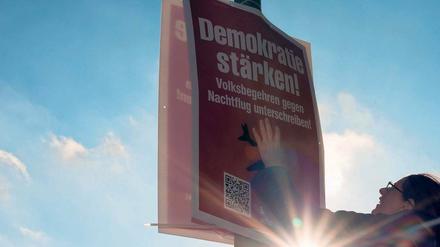 Stimmenfänger. Der Pannenflughafen BER beschäftigte in den vergangenen Tagen etliche Ausschüsse – in Brüssel, Berlin sowie Potsdam. Und in Brandenburg werden derzeit Unterschriften für das Volksbegehren Nachtflugverbot gesammelt.