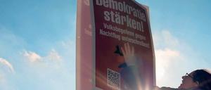 Stimmenfänger. Der Pannenflughafen BER beschäftigte in den vergangenen Tagen etliche Ausschüsse – in Brüssel, Berlin sowie Potsdam. Und in Brandenburg werden derzeit Unterschriften für das Volksbegehren Nachtflugverbot gesammelt.