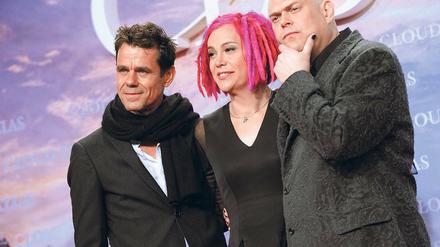 Drei für 100 Millionen Euro: Tom Tykwer sowie Lana und Andy Wachowski durften als Regie-Trio für den „Wolkenatlas“ das größte Budget in der deutschen Filmgeschichte ausgeben.