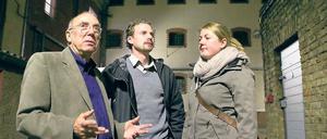Geschichte verstehen: Der Zeitzeuge Dieter Drewitz trifft zum Jubiläum der Projektwerkstatt auf Isa Zander und Cyril Dahlgrün, zwei ehemalige Schüler der Potsdamer Waldorfschule. Die Schüler haben zusammen mit Drewitz und ihrer Schulklasse einen Film zur DDR-Geschichte produziert.