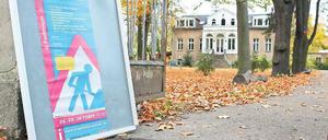 Neubau geplant: Vor dem Projekthaus Babelsberg in der Rudolf-Breitscheid-Straße soll für 750 000 Euro ein dreistöckiges Passivhaus entstehen.
