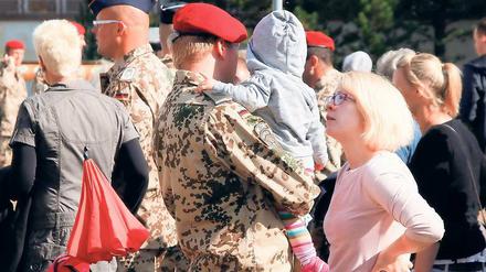 Unterstützung vom Bataillon. Für 250 Beelitzer Soldaten heißt es seit dieser Woche wieder Abschied nehmen.