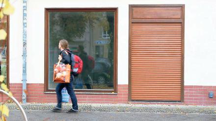 Schont das Taschengeld: Viele schnuckelige Lädchen in Babelsberg sind seit Monaten dicht. Sieben Prozent Leerstand verzeichnet das Stadtteilzentrum derzeit. Das Geschäftsstraßenmanagement sucht nach Lösungen.