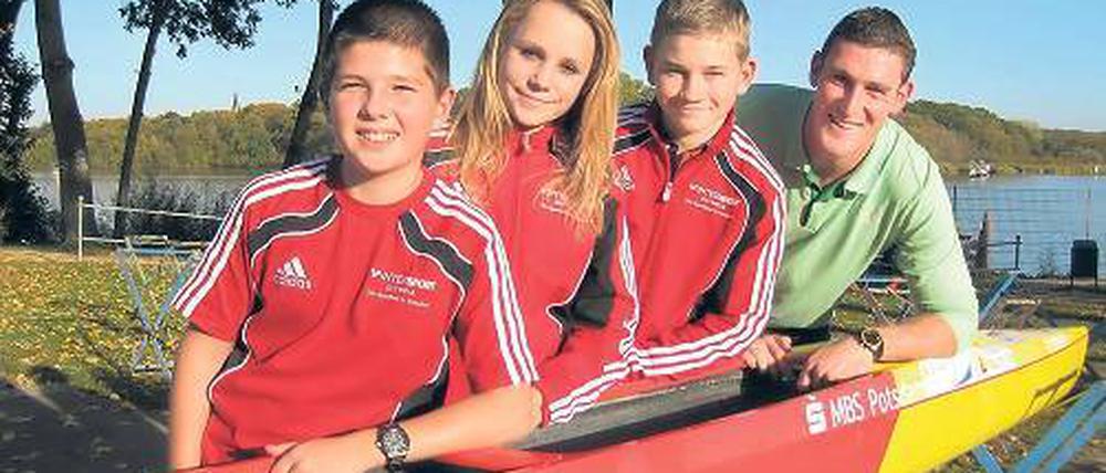 Hoffnungsvolles Team. Roar Benecke, Ophelia Preller und Fabian Schatz haben mit Sebastian Brendel (v. l.) einen Paten gefunden.