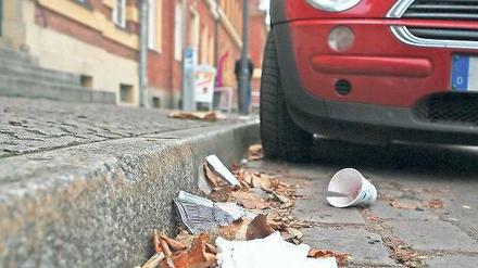 Öfter mal kehren. Vor allem in der Innenstadt soll der Reinigungstakt erhöht werden. Potsdamer, Geschäftsinhaber und Touristen sollen eine saubere Altstadt zu sehen bekommen.