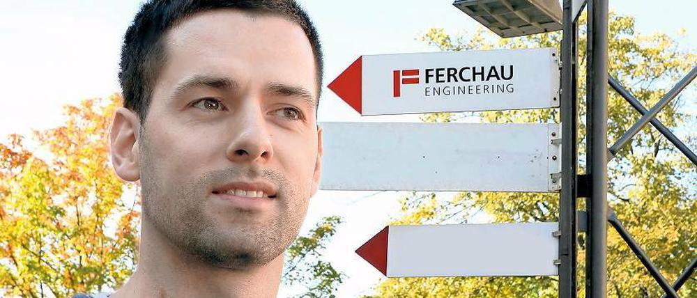 Ausgependelt. Ein halbes Jahr lang ist Reiko Martin aus Seelow jeden Montag um 4.30 Uhr aufgestanden und zweieinhalb Stunden zur Arbeit nach Wolfsburg gependelt. Beinahe hätte er sich dort dauerhaft niedergelassen – jetzt ist er wieder zurück in Brandenburg.