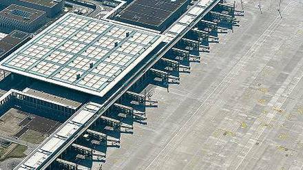 Kein Platz für Giganten. Der A 380 braucht eine besondere Brücke.