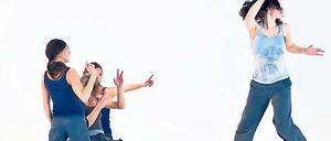 Spielplatzszenen. Tänzerinnen auf der Suche nach der Handlung.