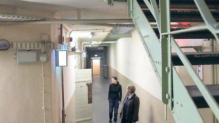 Überwundene Diktaturen: Rund 600 Besucher kamen am Mittwoch zum Tag der offenen Tür in die Gedenkstätte Lindenstraße. Im kommenden Frühjahr soll das neue Ausstellungsmodul über die Geschichte des Hauses zur NS-Zeit eröffnet werden.