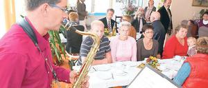 Geburtstag: Vergnügliche Feierstunde in der Tagespflege „Herbstsonne“.