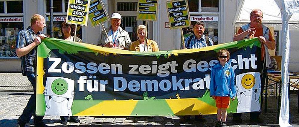 Zu viel der Guten? In Zossen ist ein Streit um den Kampf gegen Rechtsradikalismus entbrannt. Einigen auch der Stadtspitze ist das alles zu viel.