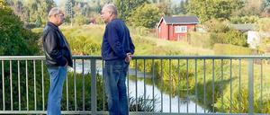 „Nicht möglich!“ – „Doch: Zehn Wochen früher.“ Mit dem neuen Nieplitz-Übergang in der Treuenbrietzener Straße hat Beelitz gezeigt, wie man Brücken baut – und zum Stadtgespräch beigetragen.