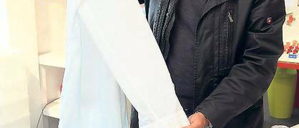 Erfinder: Christian Peitzner Lloret mit seinem „Bügel-Clou“.