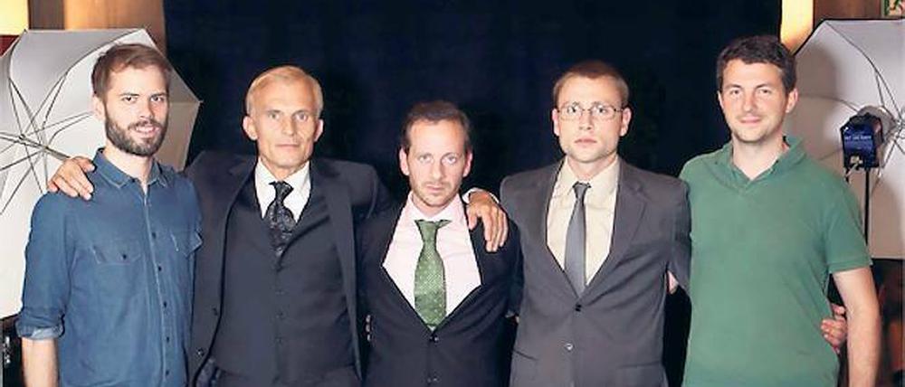 Irgendwer spielt falsch. Regisseur Philip Nauck, die Schauspieler Richard Sammel, Fabian Busch und Max Riemelt sowie Co-Regisseur Christopher Lenke (v.l.n.r.).