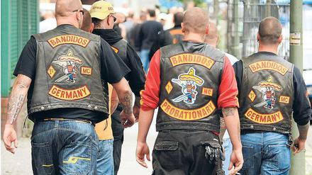 NSU-Affäre und Berliner Rocker. Nach einer Schießerei vor dem Clubhaus der Bandidos in Berlin-Wedding wurden am 5. Juli DNA-Spuren gefunden, die teilweise mit DNA-Spuren aus dem letzten Versteck des NSU in Zwickau übereinstimmen.