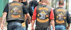 NSU-Affäre und Berliner Rocker. Nach einer Schießerei vor dem Clubhaus der Bandidos in Berlin-Wedding wurden am 5. Juli DNA-Spuren gefunden, die teilweise mit DNA-Spuren aus dem letzten Versteck des NSU in Zwickau übereinstimmen.