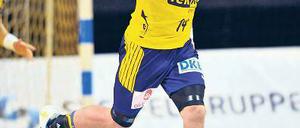 Jung, wuchtig, vielseitig. Evegni Pevnov, Kreisläufer der Füchse.