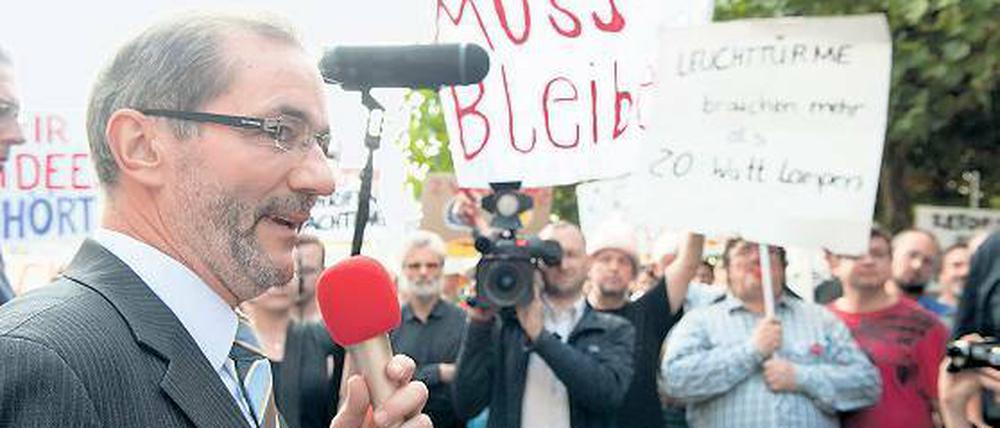 Ministerpräsident Platzeck hat in Cottbus die geplante Hochschulstrukturreform des Landes verteidigt.
