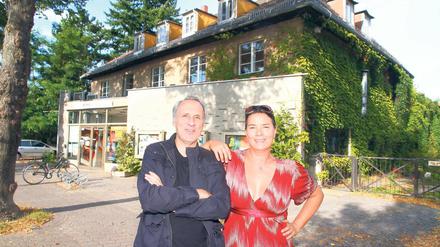 Genossen der ersten Stunde: Carolin Huder und Michael Martens wollen künftig die Kleinmachnower Kammerspiele betreiben – aber nicht allein.