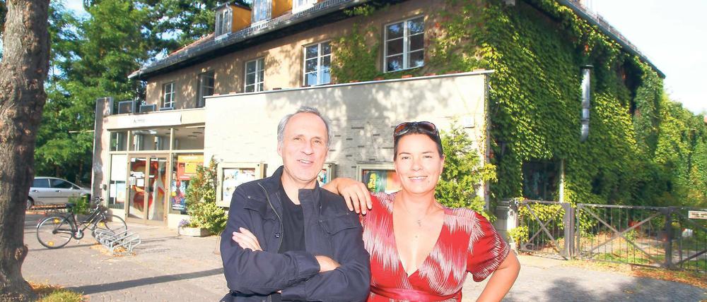 Genossen der ersten Stunde: Carolin Huder und Michael Martens wollen künftig die Kleinmachnower Kammerspiele betreiben – aber nicht allein.
