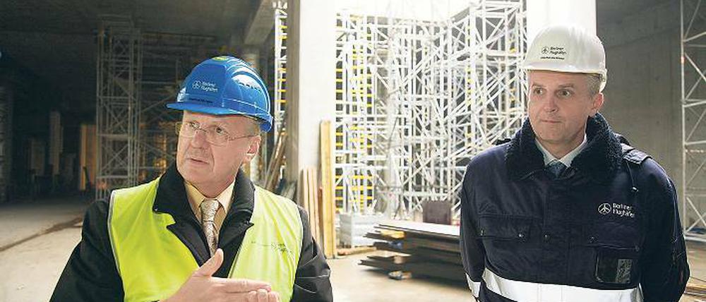 Abgang. Zwei wichtige Planer mussten nach dem Chaos gehen: erst verlor Manfred Körtgen (gelbe Weste) seinen Job, jetzt auch Joachim Korkhaus.