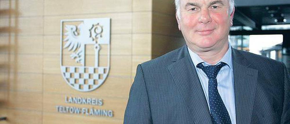 Korrupt? Peer Giesecke (SPD), Landrat von Teltow-Flämung, erklärte sich laut Staatsanwaltschaft über seine Verteidiger mit der Verfahrensweise als auch mit dem Strafbefehl einverstanden.